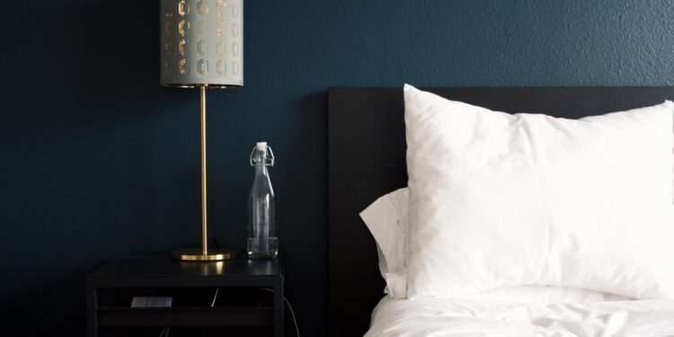 Skapa hotellkänsla i sovrummet – 5 tips